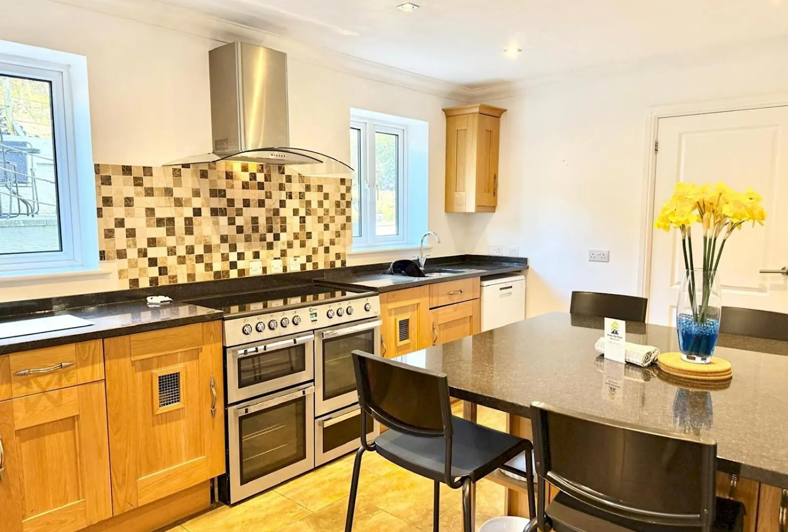 Pass The Keys Countryside Retreat In Reynoldston Gower, Sleeps 10 Villa
